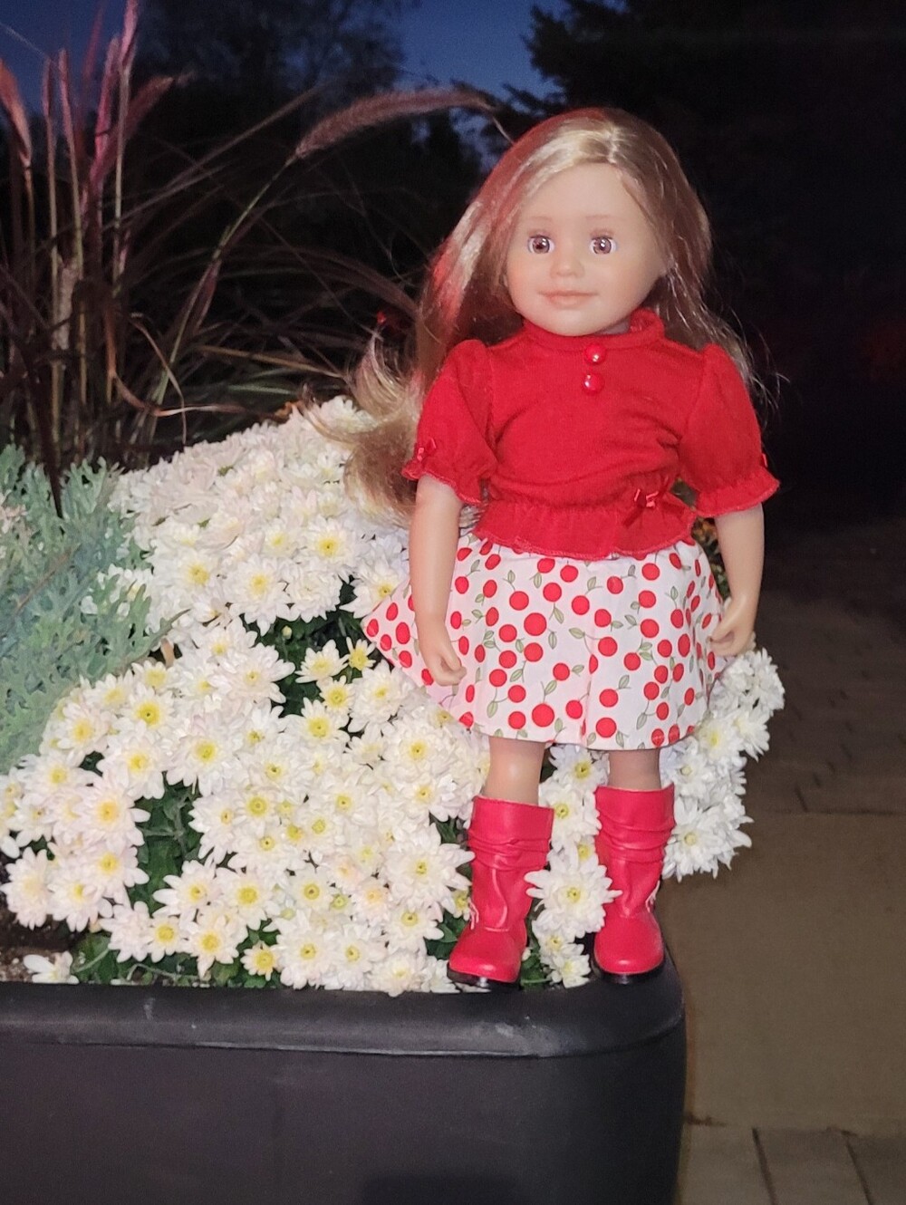 Maplelea Leonie Doll, includes Original Meet Outfit